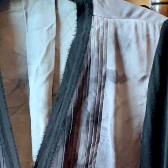 ✨🌹Eli’s Tahari Silk Muted Ombré Gray Black Floral  Blouse /Jacket✨M🌹 - Picture 5 of 6